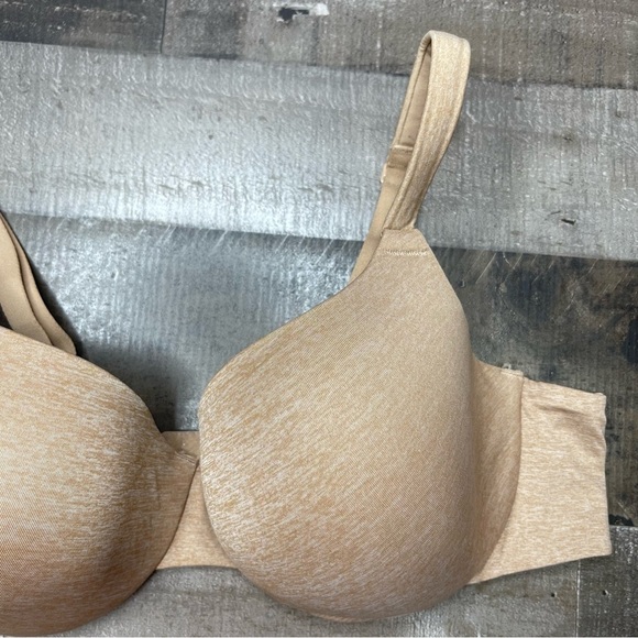 Cacique True Embrace T-Shirt Bra size 42C - Picture 2 of 9